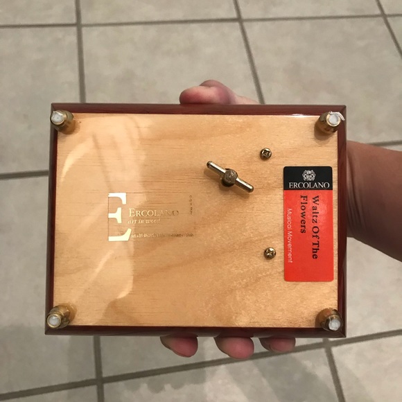 Handcrafted musical Jewelry Box, by Ercolano - Picture 5 of 5